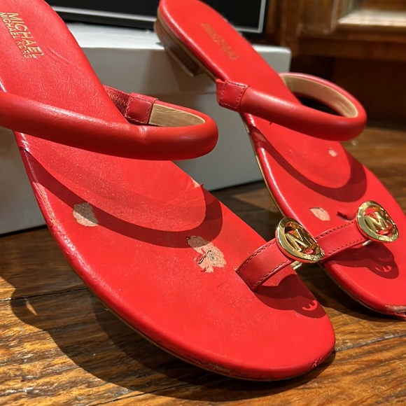 Michael Kors Red single big toe slides - Picture 3 of 7